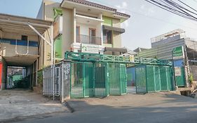 RedDoorz near Kemang Square